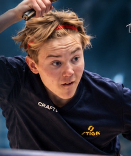 Sebastian Venevi mitt i ett slag